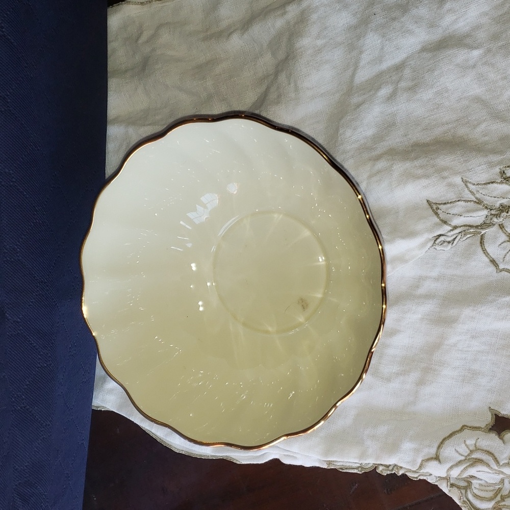 Jay Strongwater Catalina Porcelain Fluted Butterfly Bowl - Picture 3 of 14